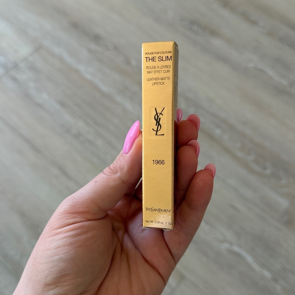 Yves Saint Laurent Rouge Pur Couture The Slim Leather Matte Lipstick - 1966 - Picture 3 of 5